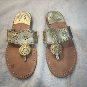 JACK ROGERS Original Jacks Sandals in gold metallic- size 10